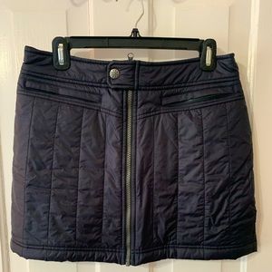 Athleta Toasty Buns Quilted Winter Skirt in Navy